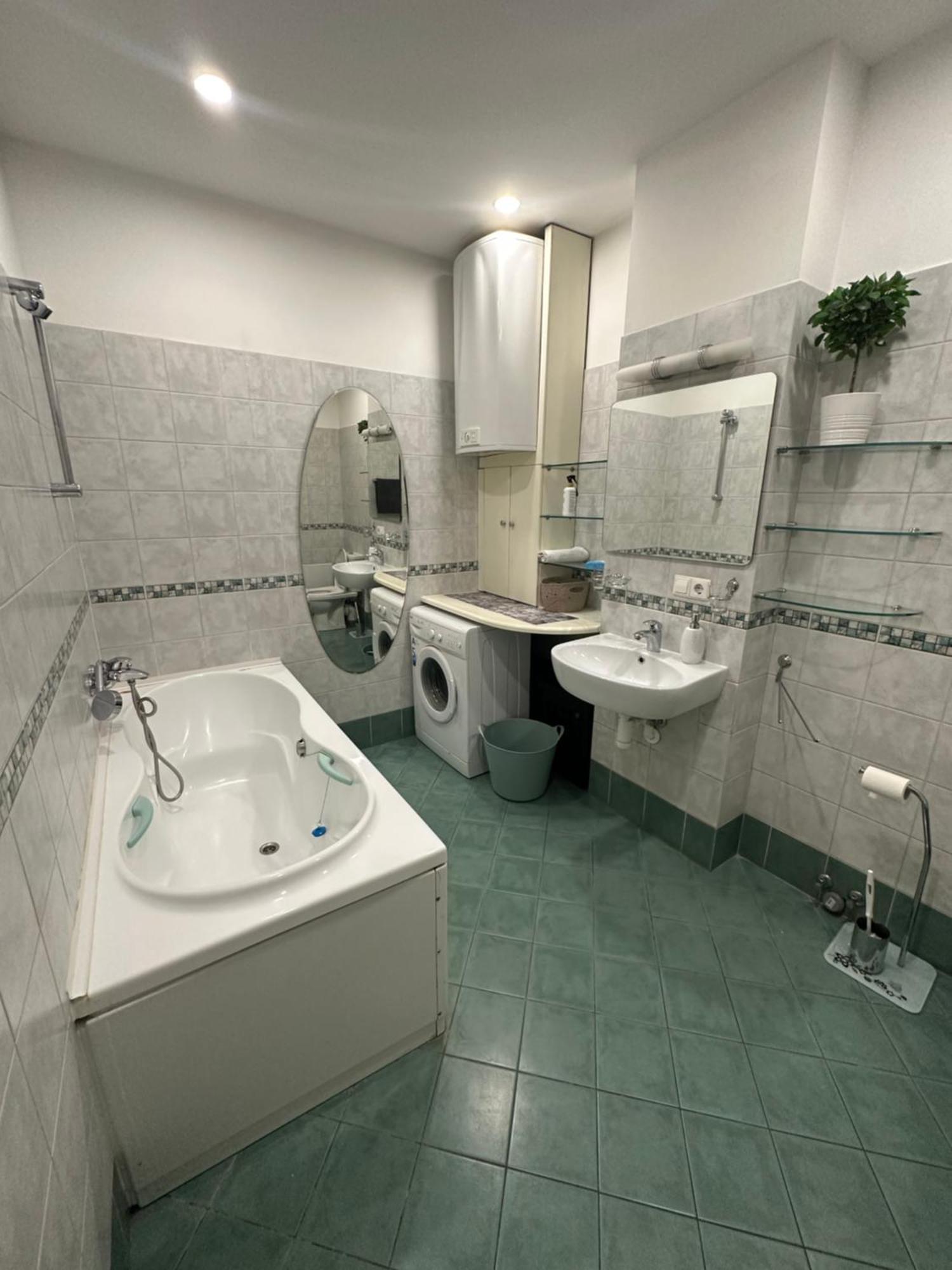 Old Town Apartment With Sauna Рига Екстериор снимка